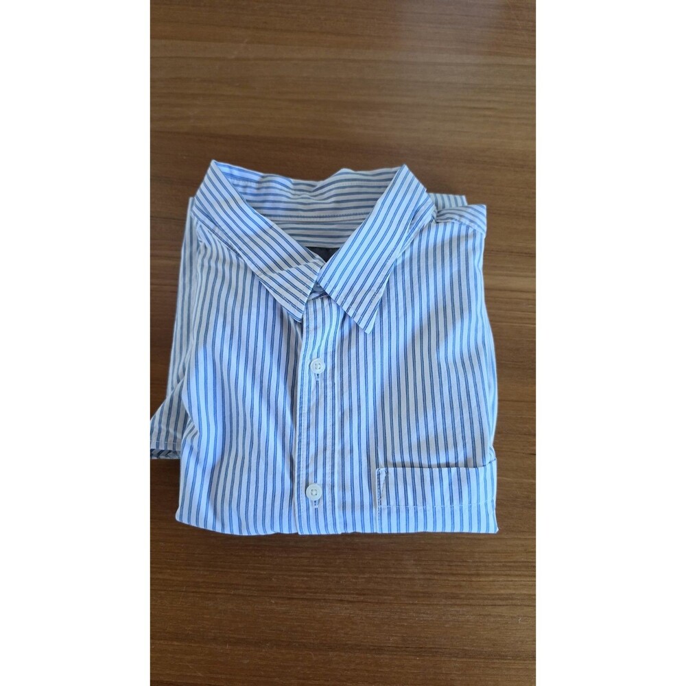 Old Navy Men's XL Button Down Long Sleeve Blue & White Striped Shirt